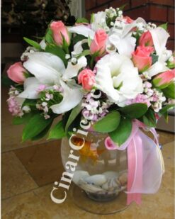 Pembe Gül Lilyum Lisyantus Balıklı Çiçek