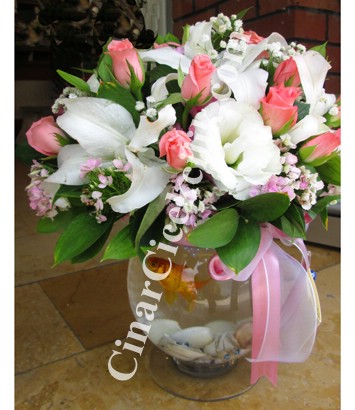 Pembe Gül Lilyum Lisyantus Balıklı Çiçek