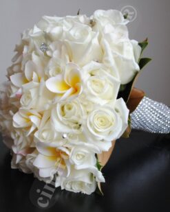 İncili Beyaz Gül Gelin Buketleri