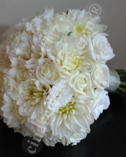 Beyaz Kasımpatı Gül Gelin Buketleri