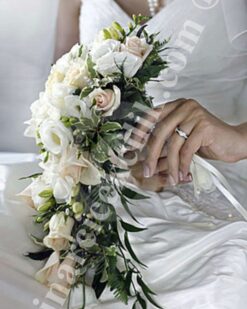 Gelin Buketi Beyaz Orkide Gül Lisyantus Sarkmalı