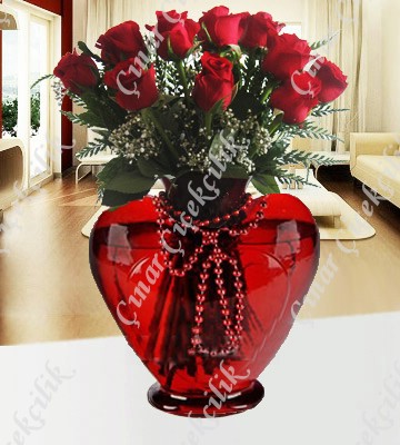 Kalbimin Aynası 11 Kırmızı Gül C-KLP121