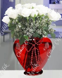Canım Aşkıma Kalp Vazoda 11 Beyaz Gül C-KLP122