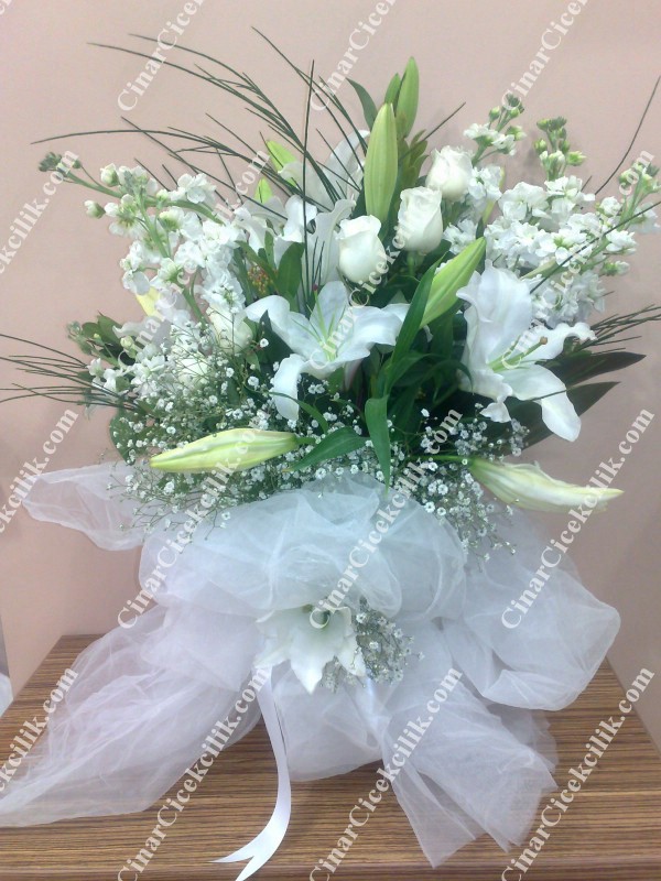 Beyaz Esinti Beyaz Kokulu Çiçek Buketi C-BUK151