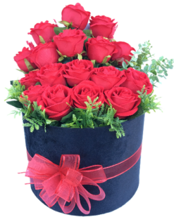 Yapay Kutuda Kırmızı Güller - Zarif ve Kalıcı Çiçek Hediyesi