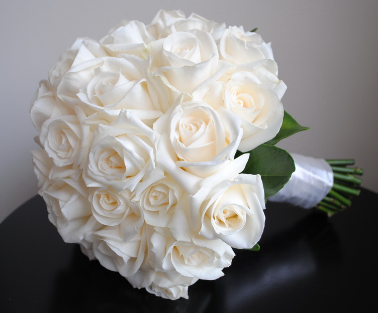 Beyaz Gül Gelin Buketi Modern - Görsel 2