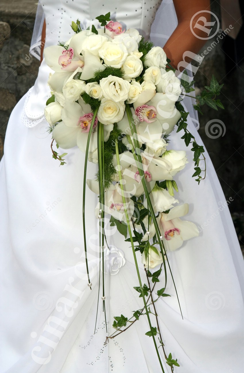 Gelin Buketi Beyaz Orkide Gül Sakmalı