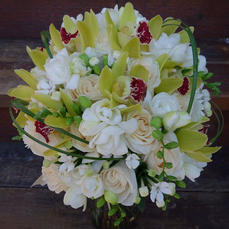 Somon Gül Beyaz Firezya Orkide Gelin Buketleri - Görsel 2