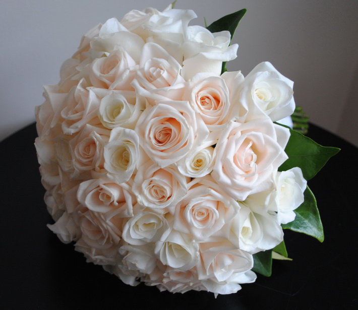 Somon Beyaz Gül Gelin Buketi - Görsel 2