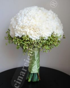 Beyaz Karanfil Gelin Buketleri