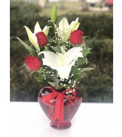 Kırmızı 3 Gül Zambak - Red Lovers