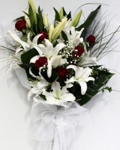 Beyazın Büyüsü Lilyum Gül Buketi C-BUK146